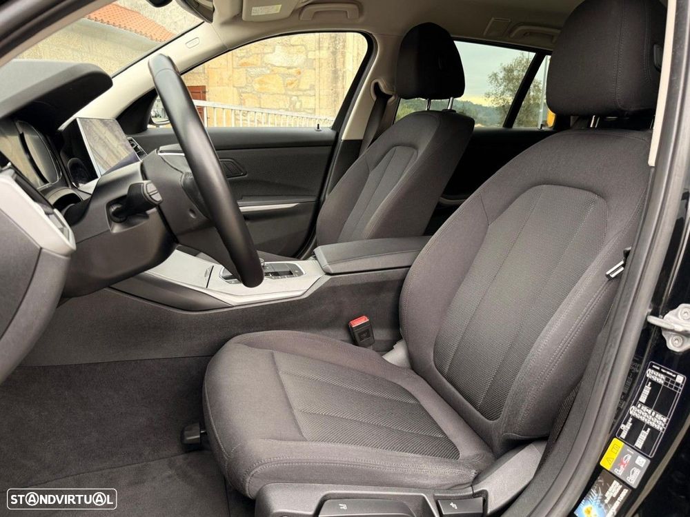 BMW 330 e Touring Corporate Edition Auto - 12