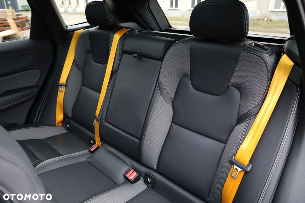 Volvo XC 60 T8 AWD Polestar Engineered - 18