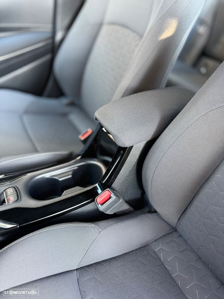 Toyota Corolla 1.8 Hybrid Comfort - 40