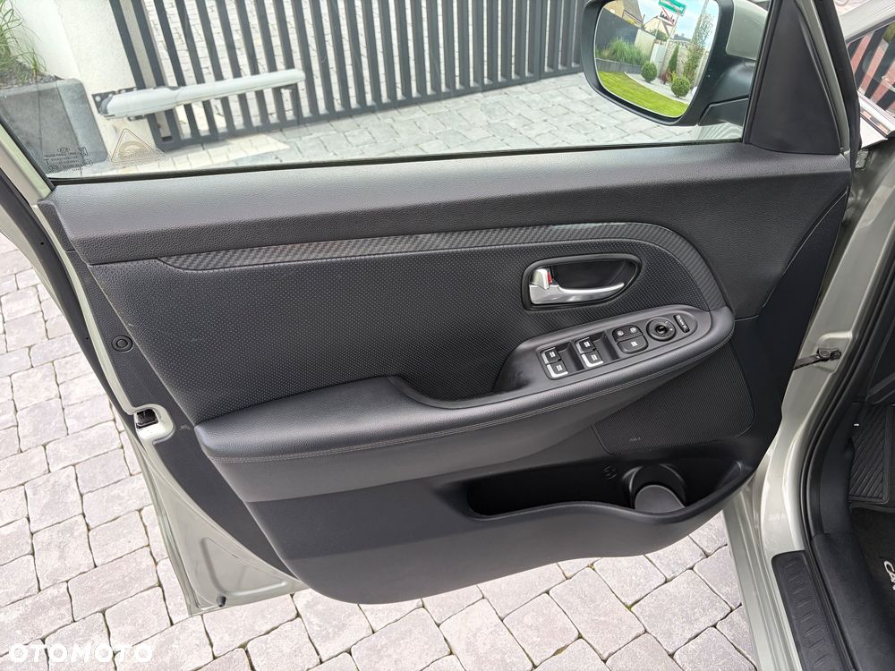 Kia Carens 1.7 CRDi Business Line 7os 7DCT - 19