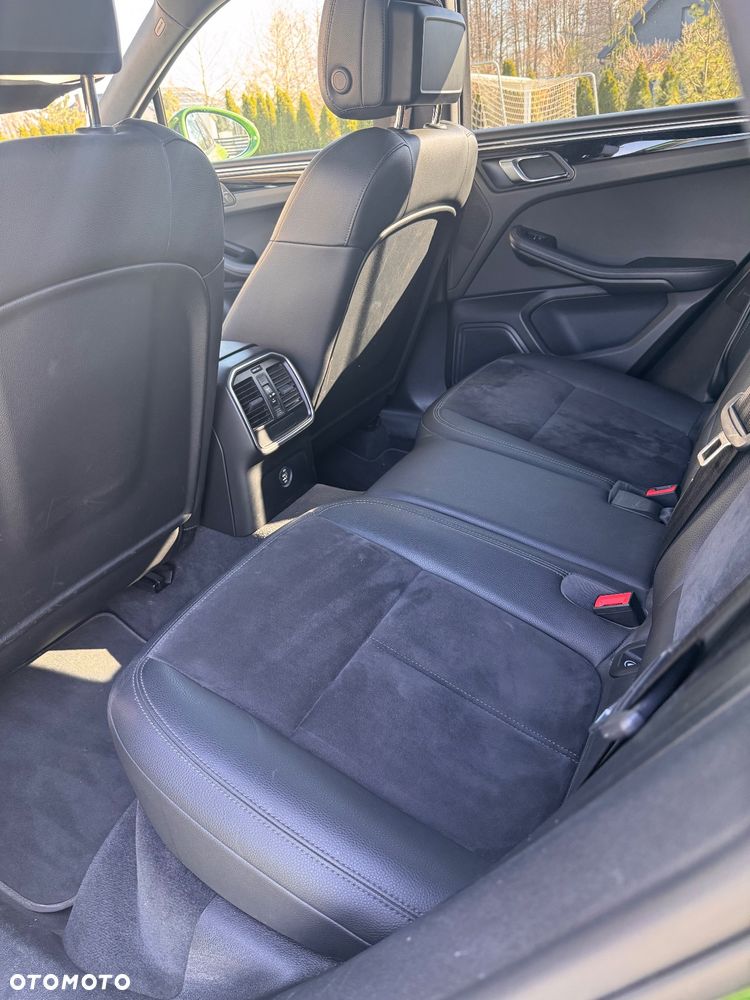 Porsche Macan Standard - 16