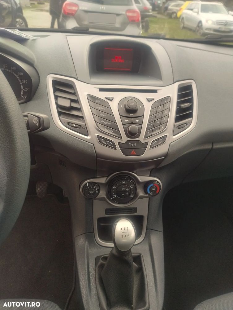 Ford Fiesta - 4