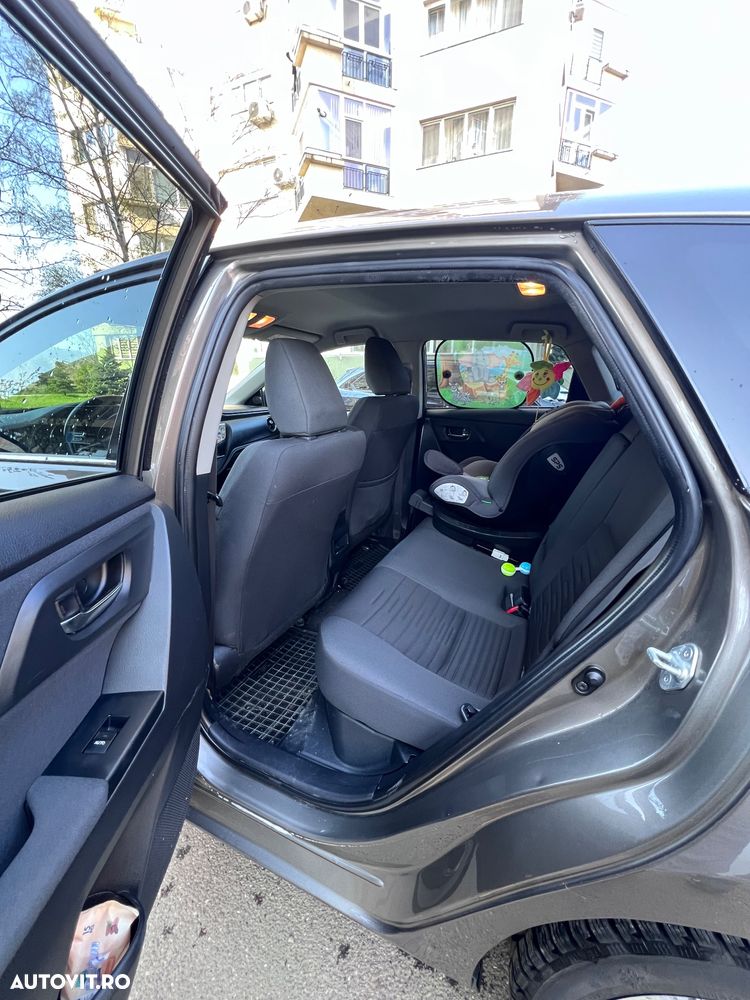 Toyota Auris - 11