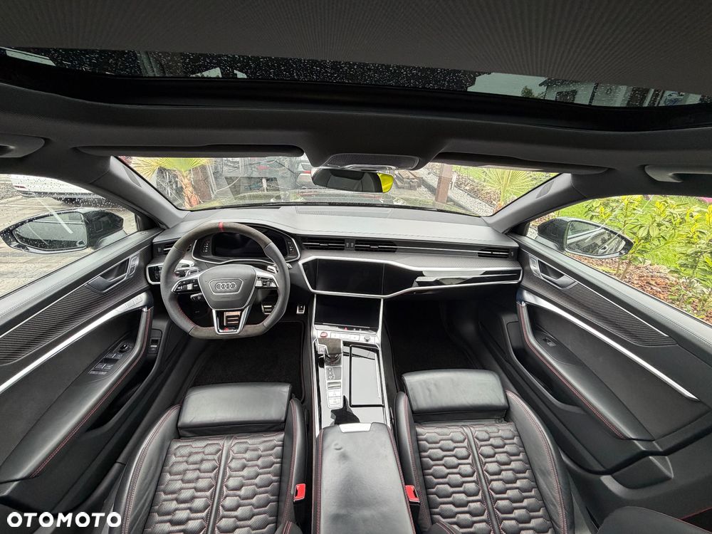 Audi RS6 Avant - 38