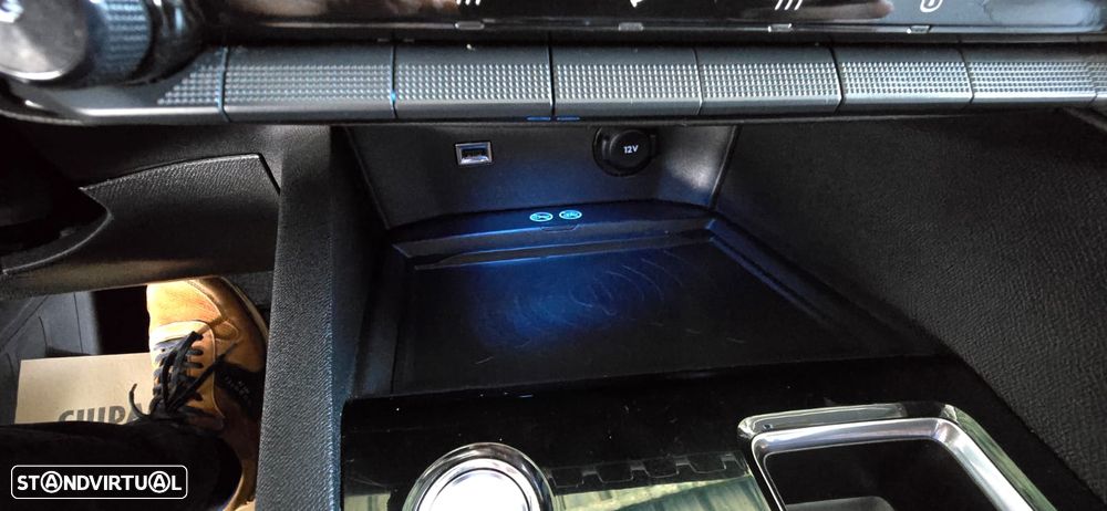 Peugeot 3008 1.6 Hybrid Allure e-EAT8 - 43