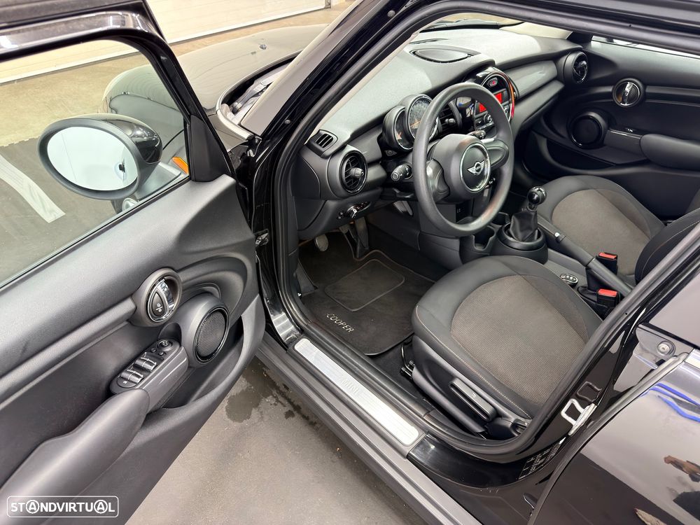 MINI 5 Portas Cooper D - 13