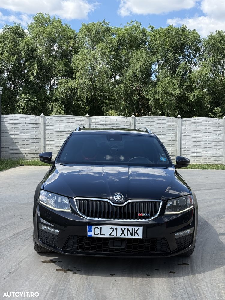 Skoda Octavia 2.0 TDI DSG RS - 2