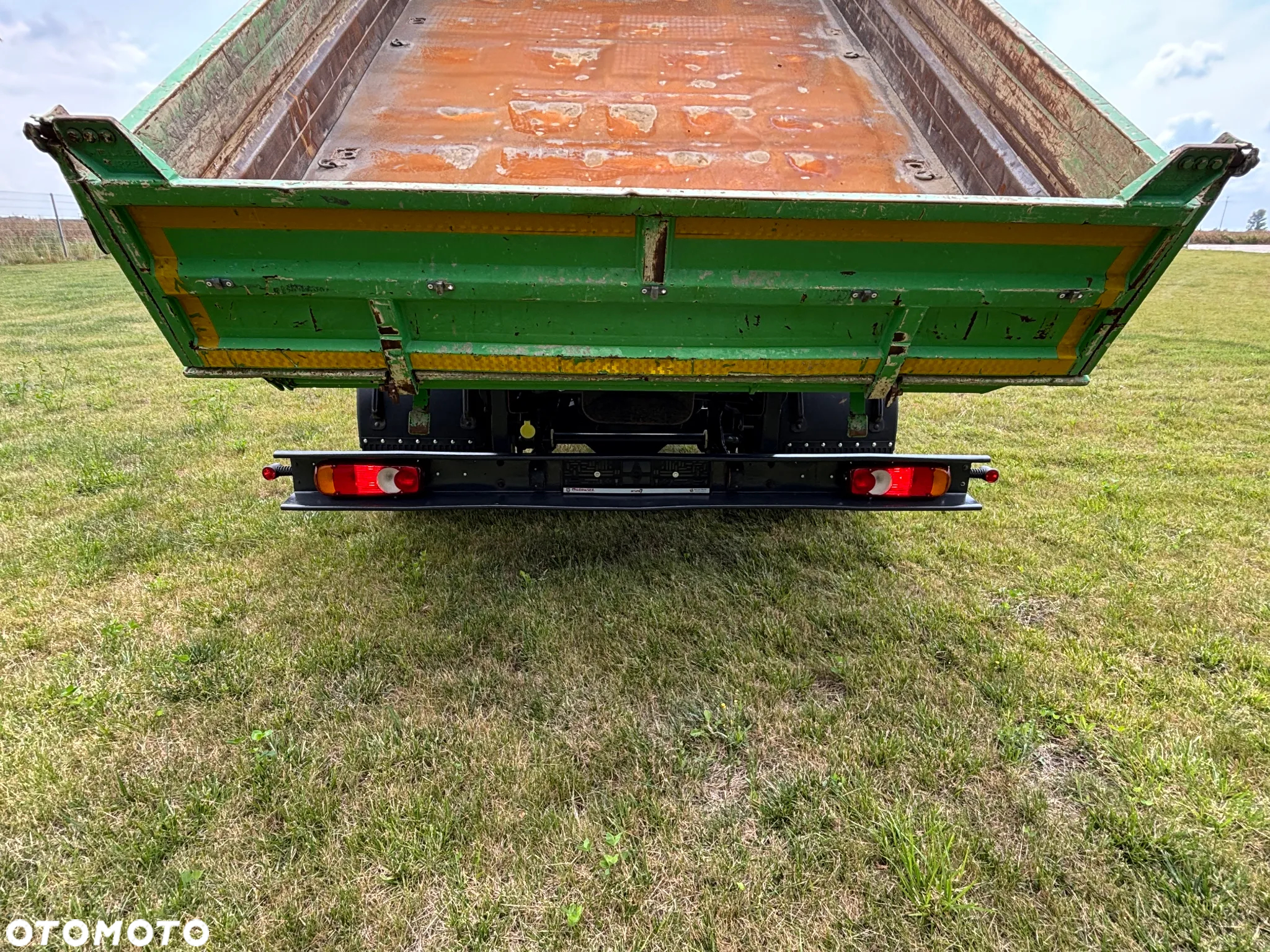 Renault D12 wywrotka, 12 ton DMC , zaczep do przyczepy , oryginalny kiper Meiller, mały przebieg od 1 właściciela z Niemiec, 6100 kg ładowność. manualna skrzynia , na resorze, idealna pod minikoparkę , przyczepę ( Mercedes ATEGO, AXOR, MAN TGM ) - 25
