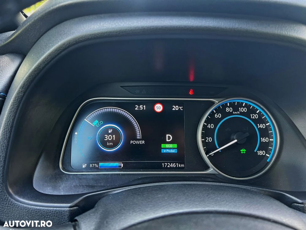 Nissan LEAF - 16
