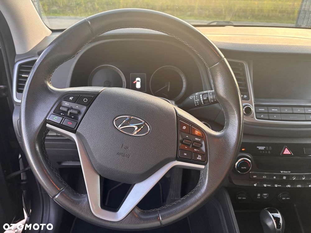 Hyundai Tucson blue 1.7 CRDi 2WD DCT Premium - 27