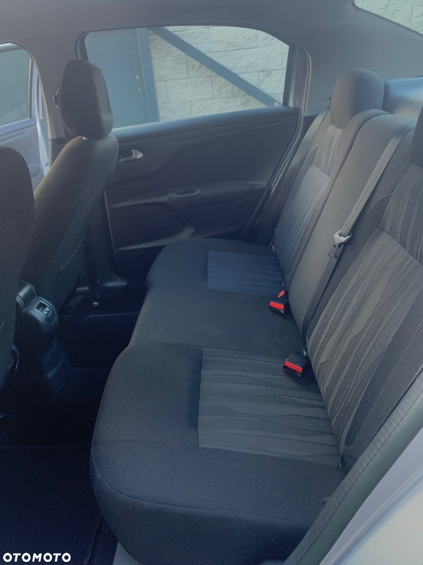 Peugeot 301 1.6 VTi Allure - 14
