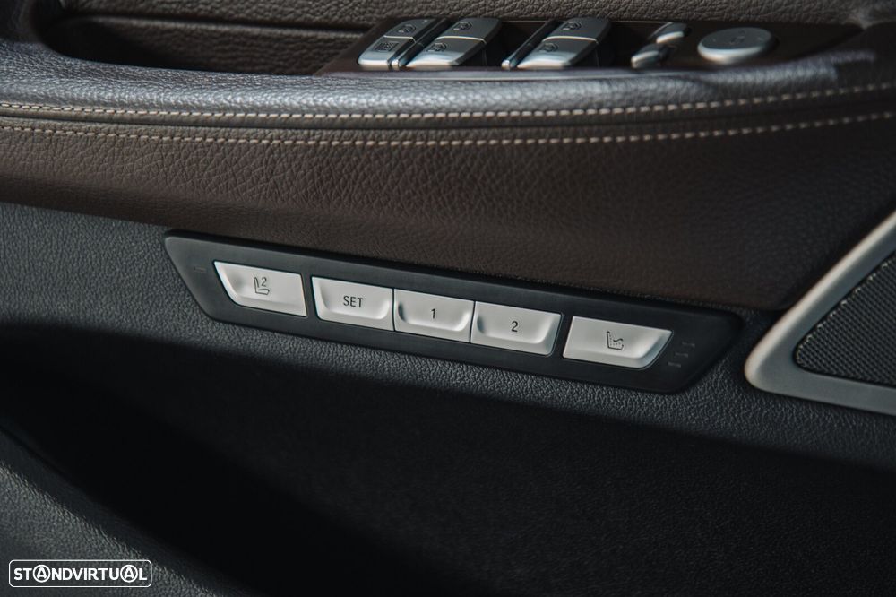 BMW 730 d Pack M - 26