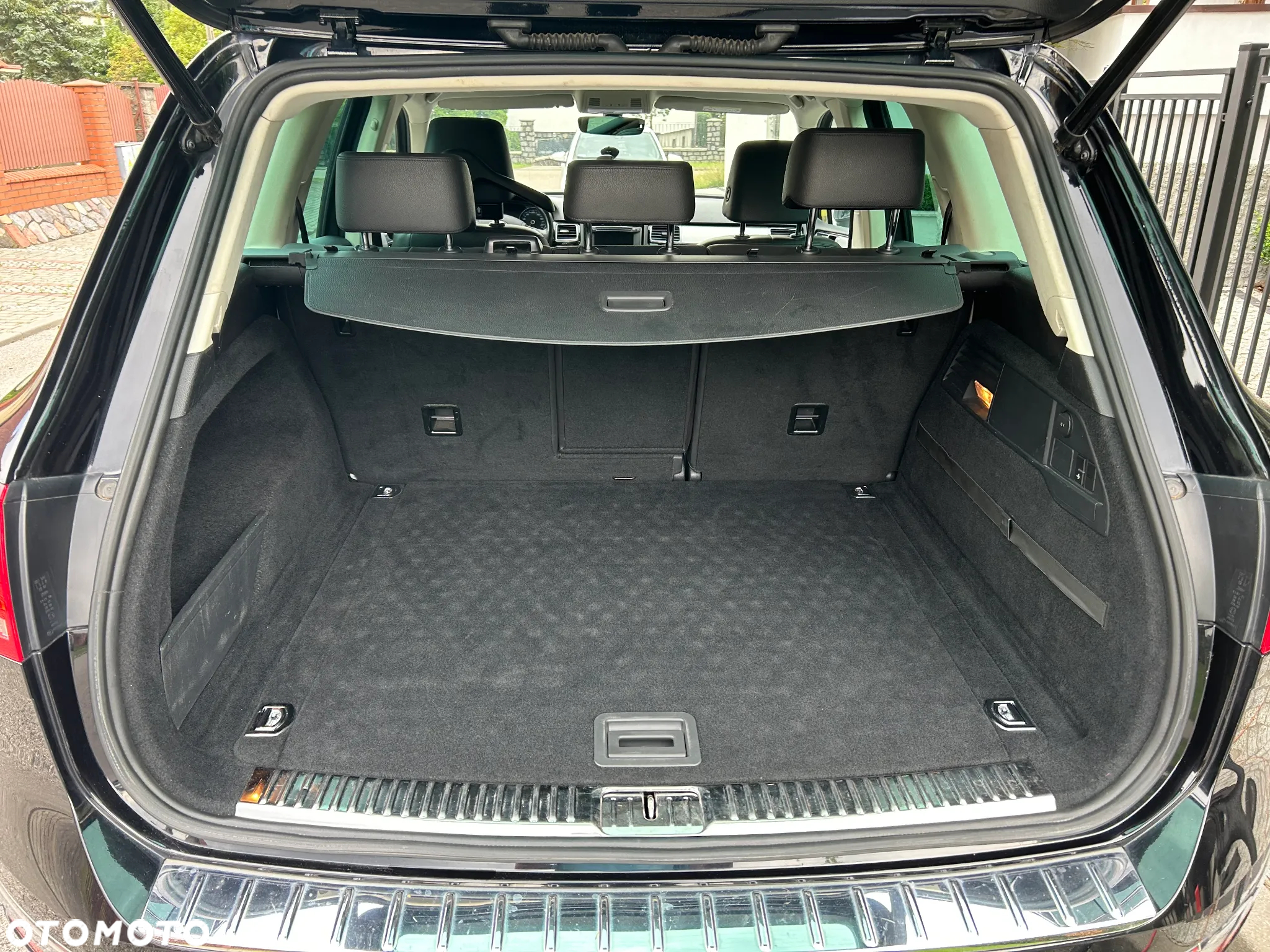 Volkswagen Touareg - 16