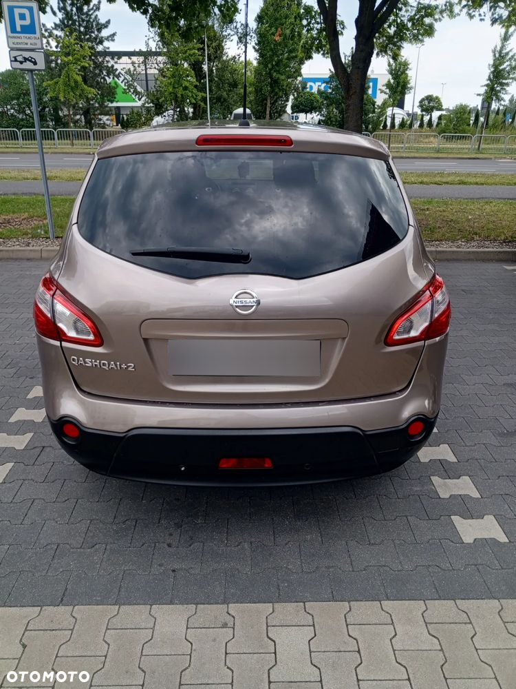 Nissan Qashqai+2 - 10