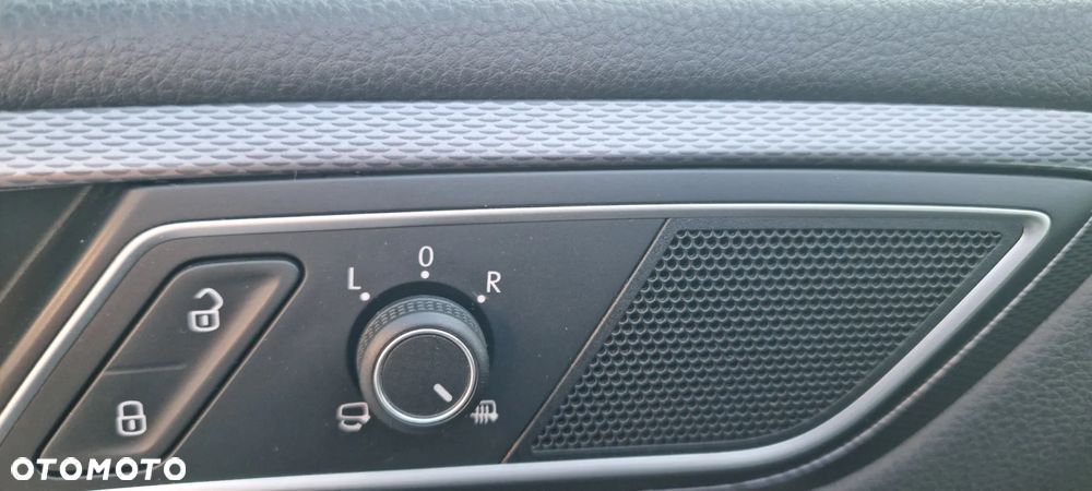 Volkswagen Golf Sportsvan 1.6 TDI BlueMotion Technology Lounge - 9