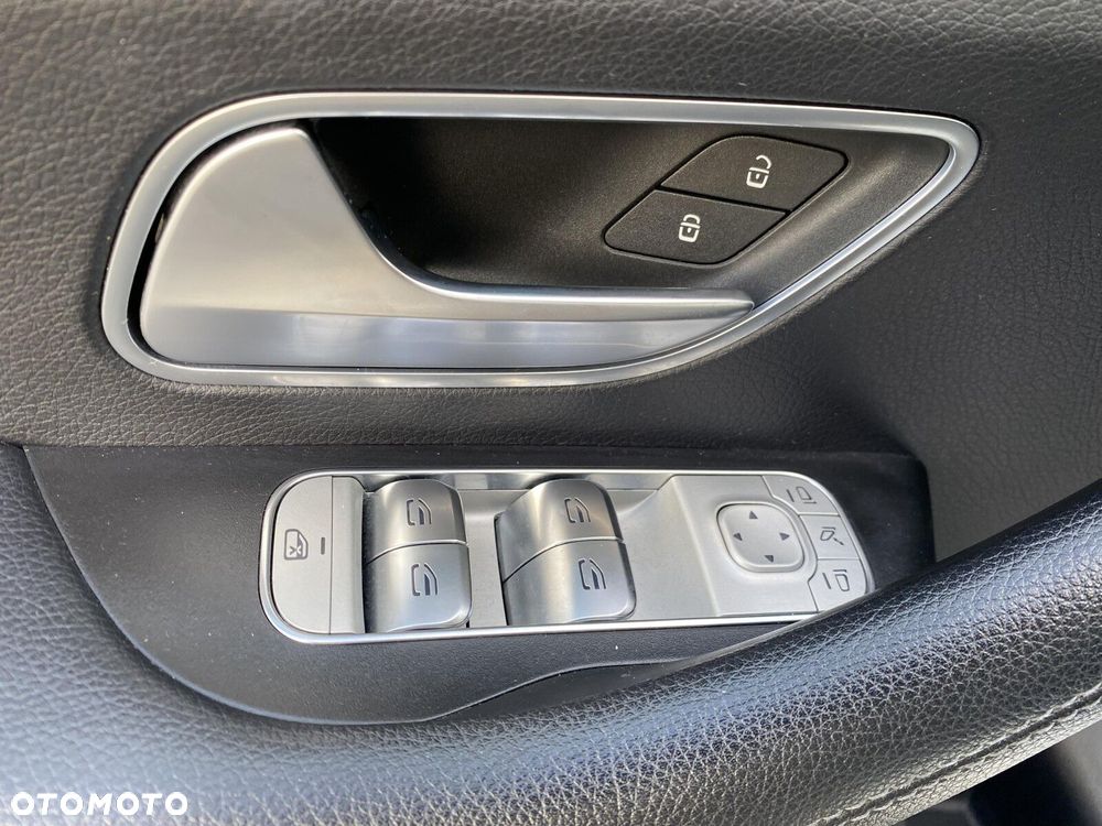 Mercedes-Benz GLS - 11