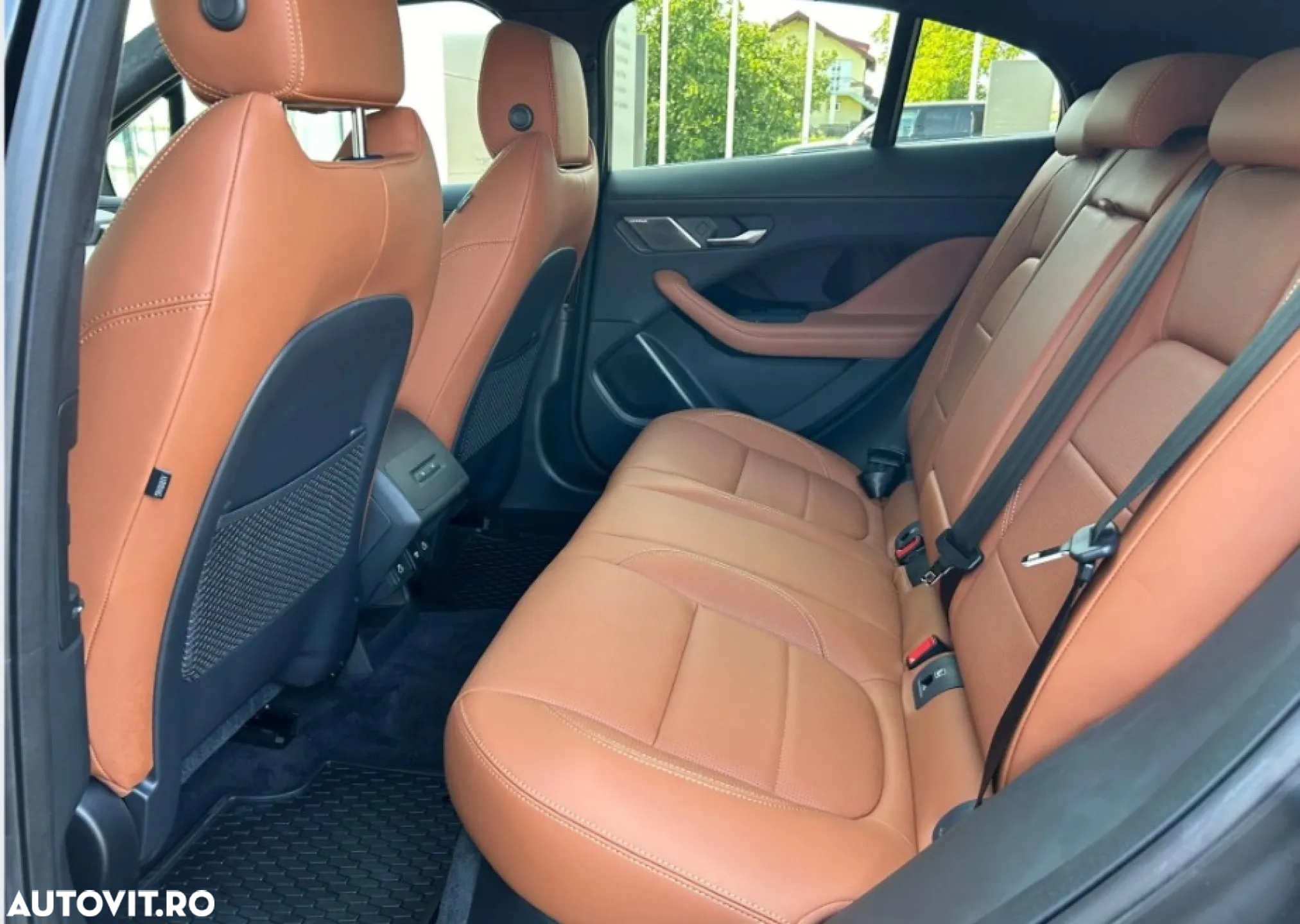 Jaguar I-Pace HSE - 11