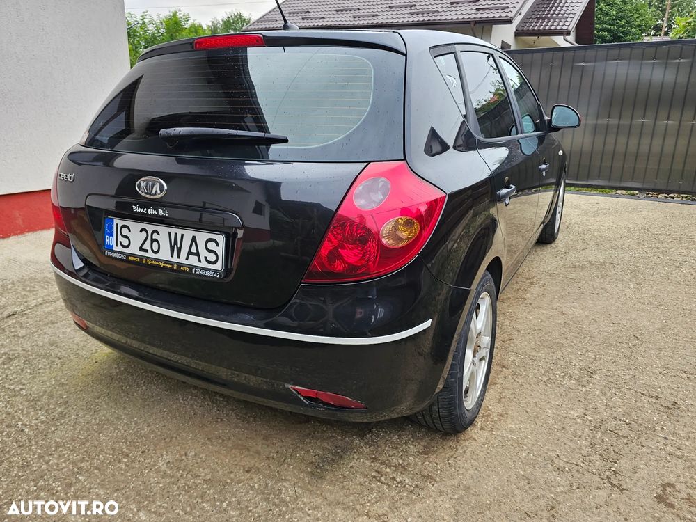Kia Ceed - 3