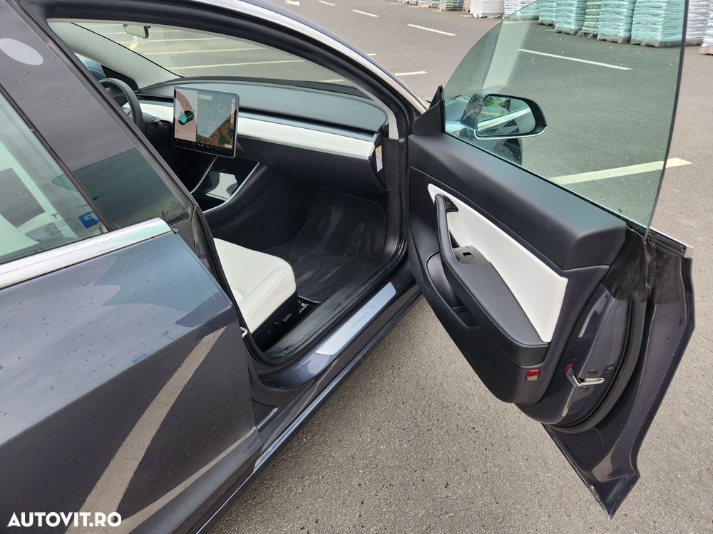Tesla Model 3 Langstreckenbatterie Allradantrieb Dual Motor Performance - 6