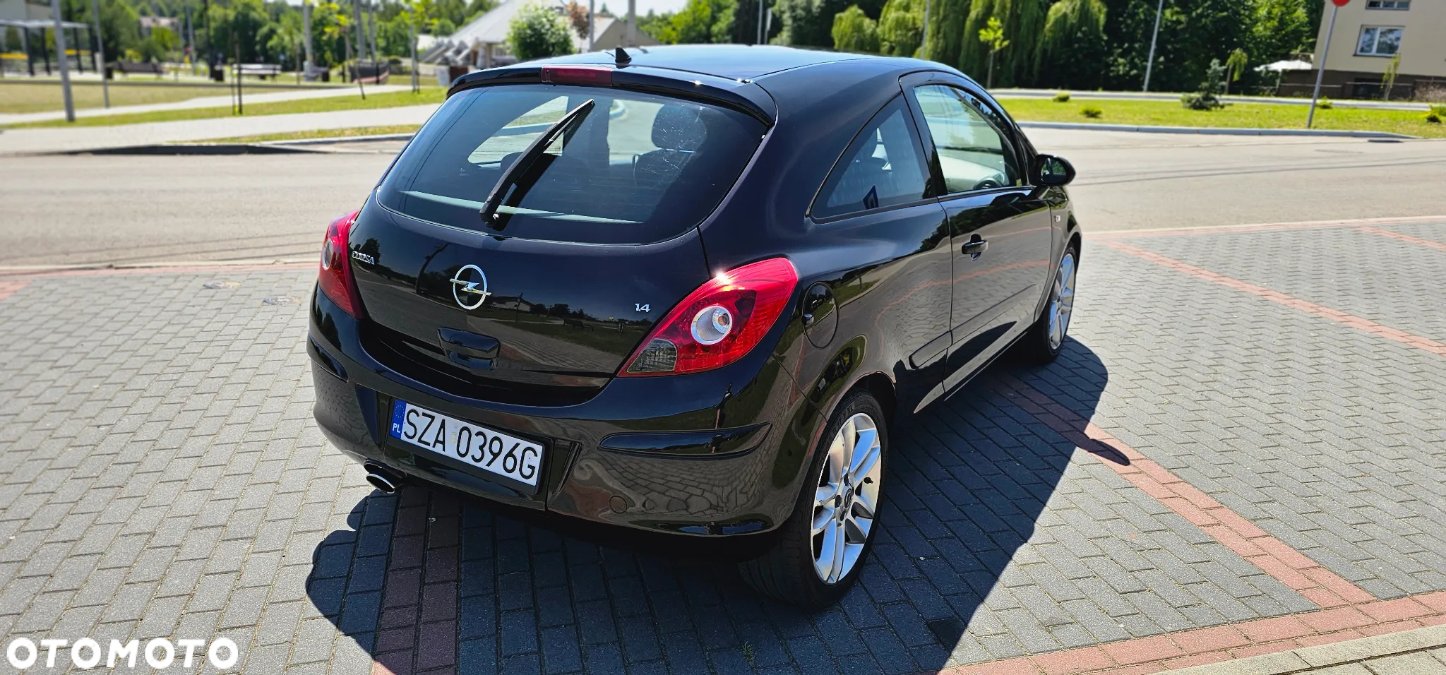 Opel Corsa 1.4 T Cosmo S&S - 28