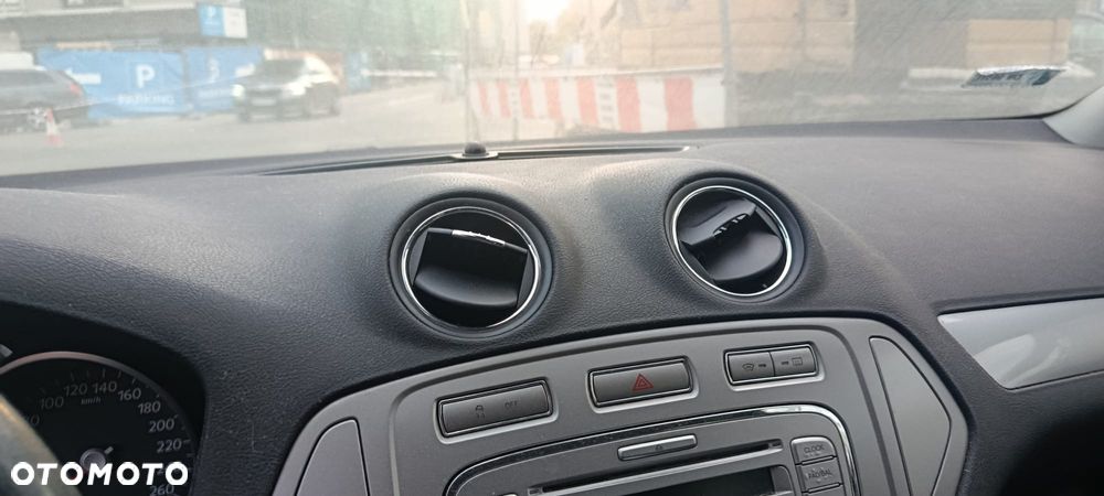 Ford Mondeo 2.0 Ambiente - 8