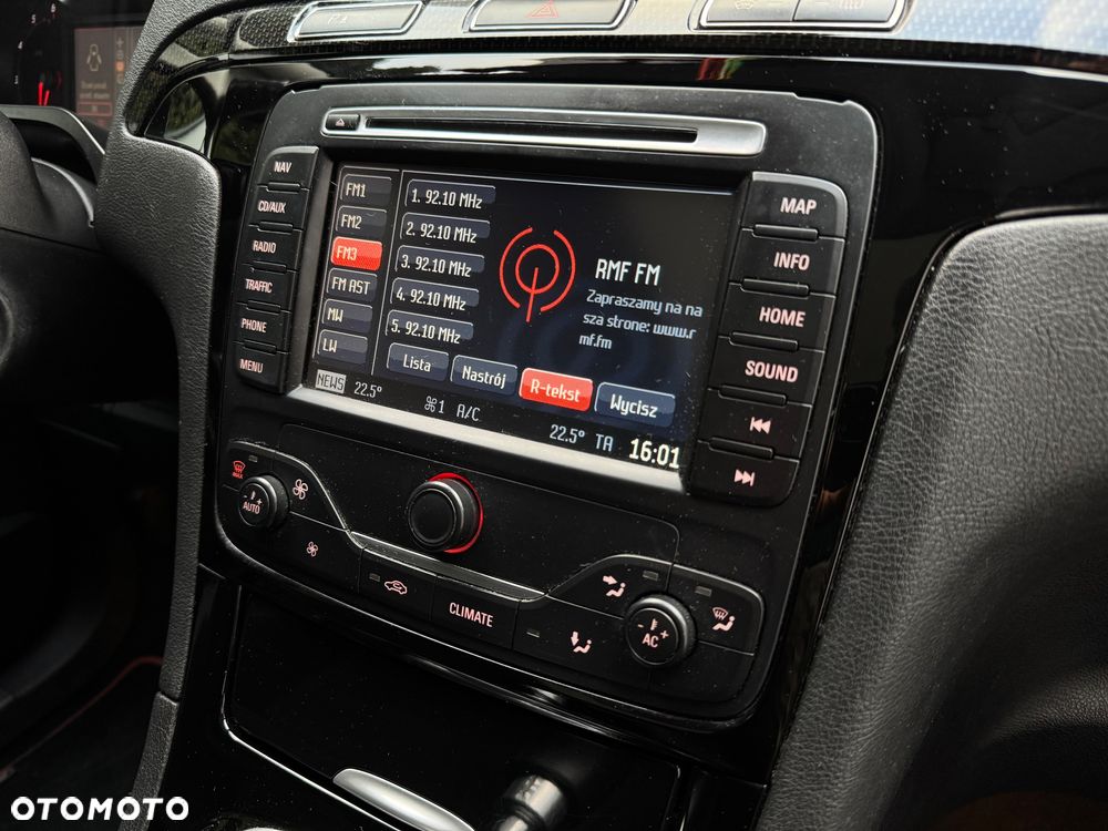 Ford S-Max 2.0 TDCi DPF Titanium X - 29