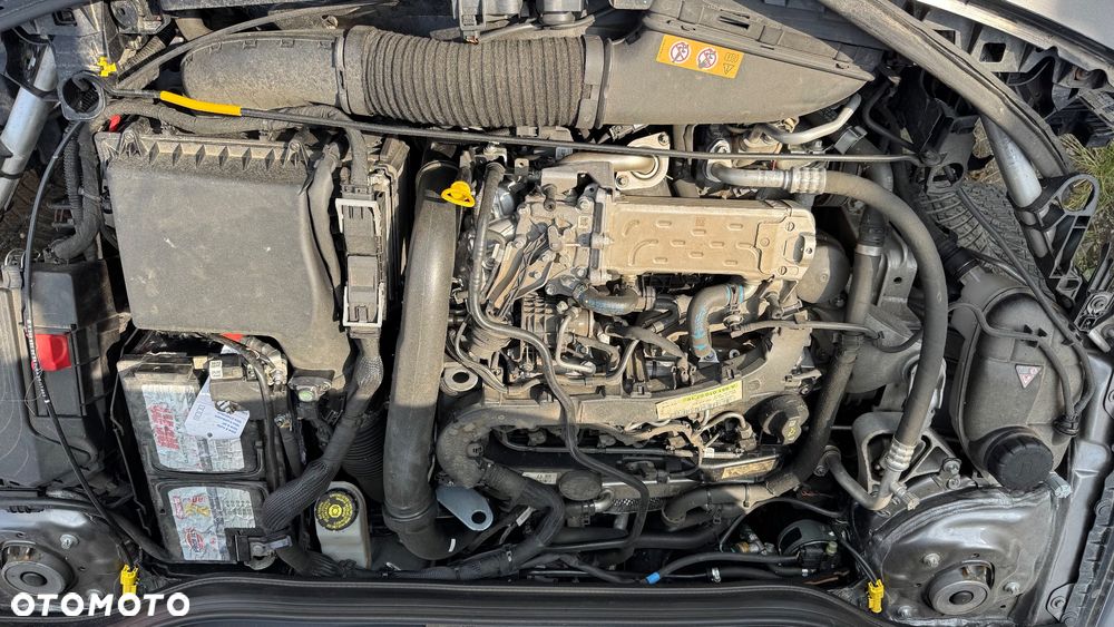Mercedes-Benz CLA 200 d 7G-DCT AMG Line - 16