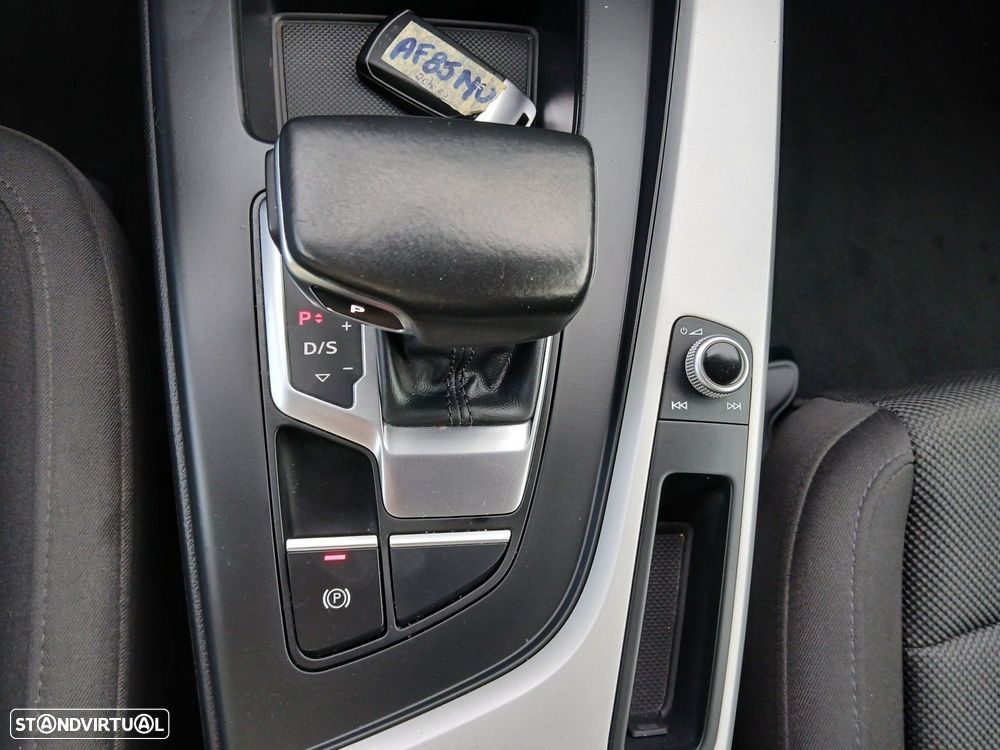 Audi A4 Avant 35 TDI S tronic - 30