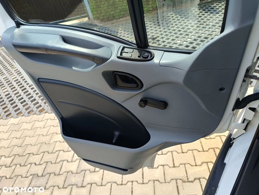 Iveco 50C18 - 28