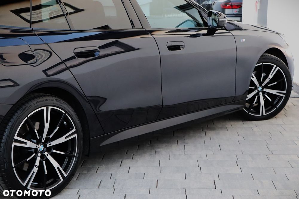 BMW Seria 5 - 17