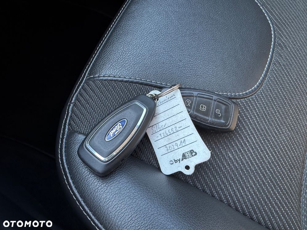 Ford Kuga 2.0 TDCi 4x4 Titanium - 20
