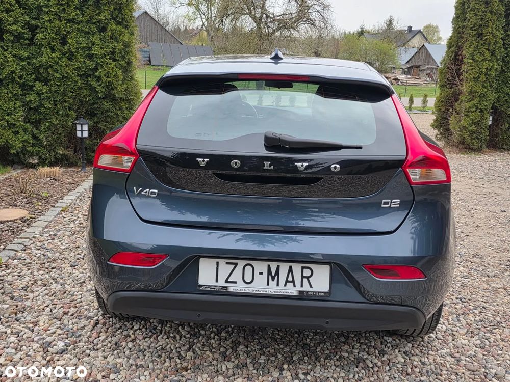 Volvo V40 D2 Momentum - 12