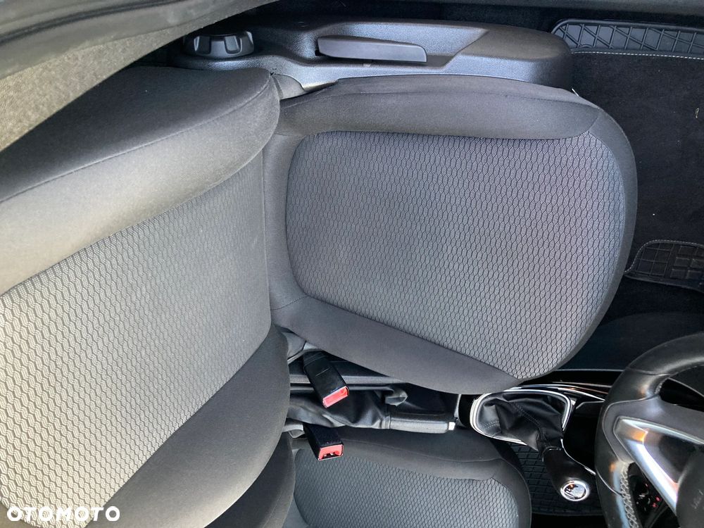 Opel Corsa 1.4 Cosmo - 12
