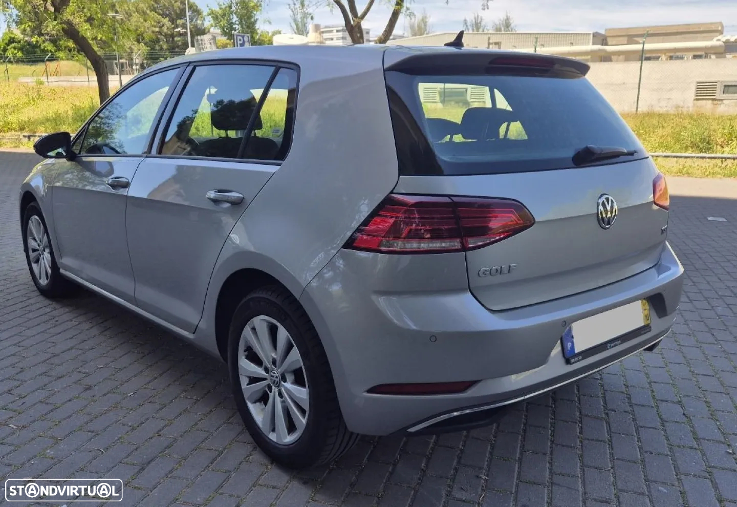 VW Golf 1.0 TSI Confortline - 5
