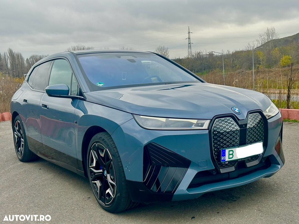 BMW iX - 15