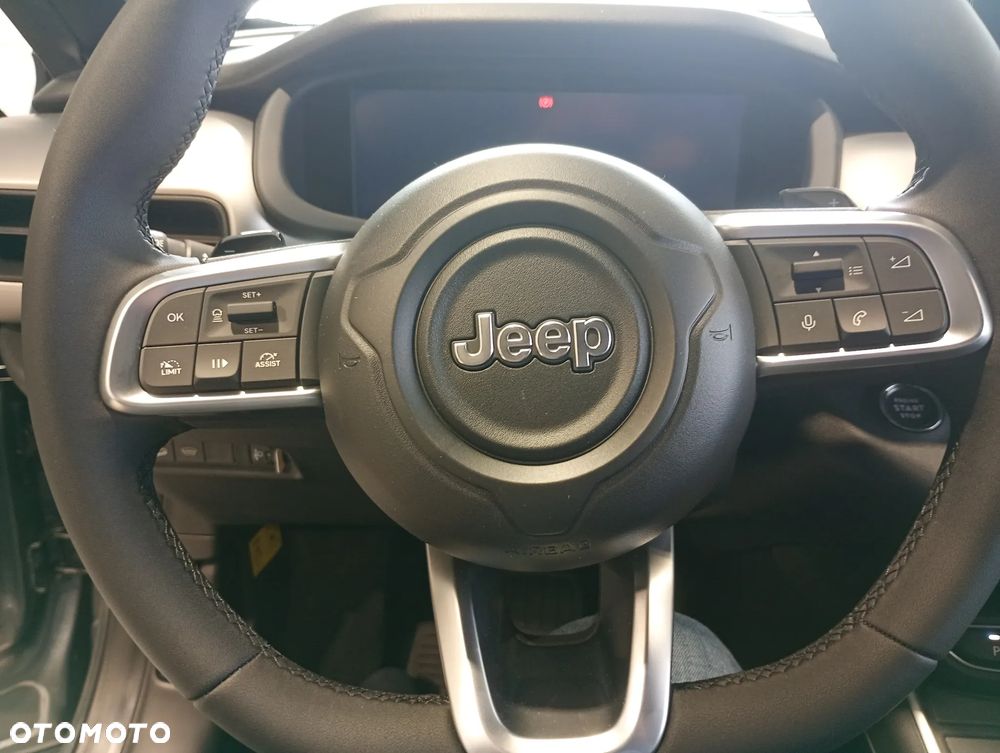 Jeep Avenger 1.2 T3 mHEV Overland 4xe eDCT6 - 10