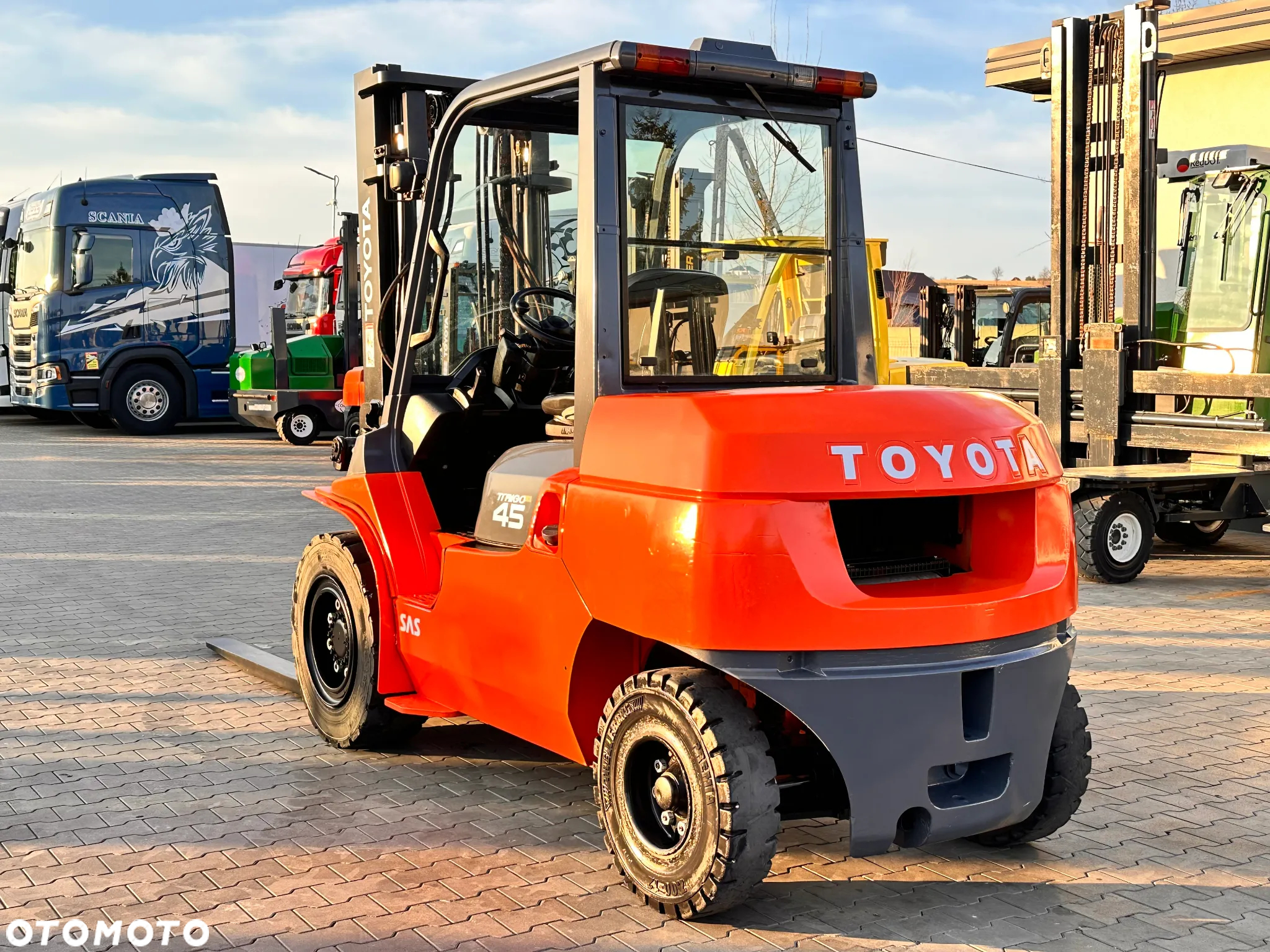 Toyota 42-4FD40 / DIESEL / 4500KG / DUPLEX / WIDŁY 1400MM / ZADBANA - 7