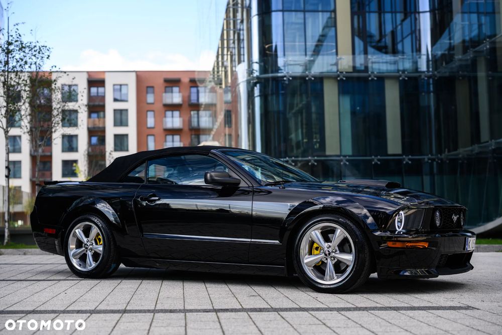 Ford Mustang 4.6 V8 GT Premium - 3