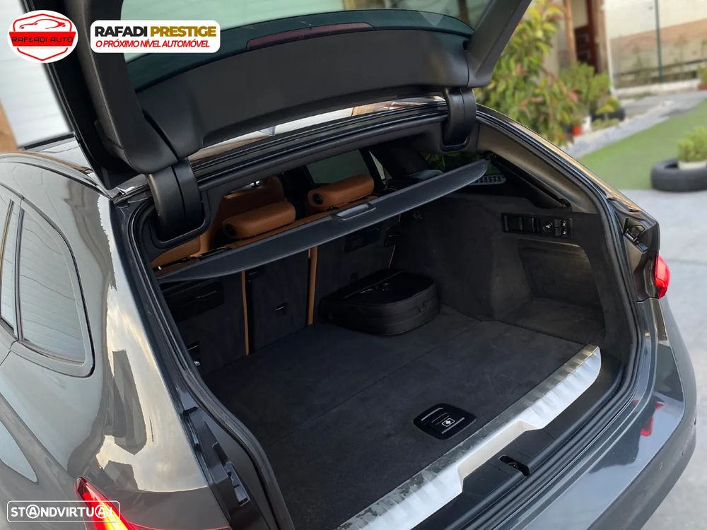 BMW 330 e Aut. Luxury Line - 44