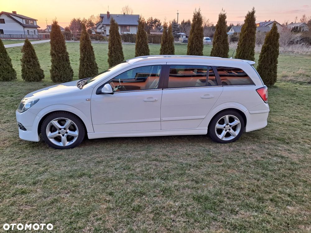 Opel Astra 1.9 CDTI DPF Cosmo - 6