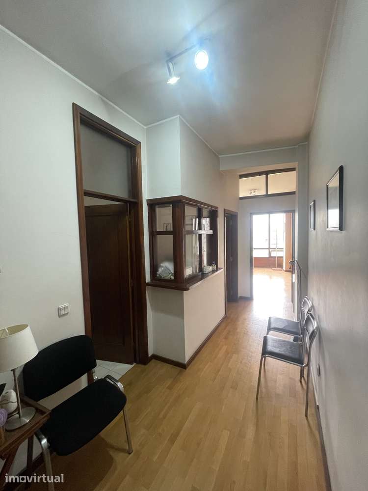 Escritório com vista privilegiada - 46m² - Grande imagem: 4/10