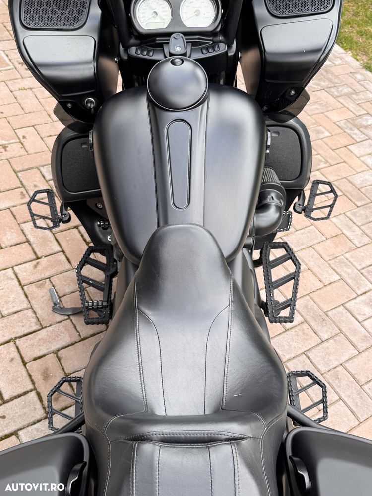 Harley-Davidson Road Glide Special - 3