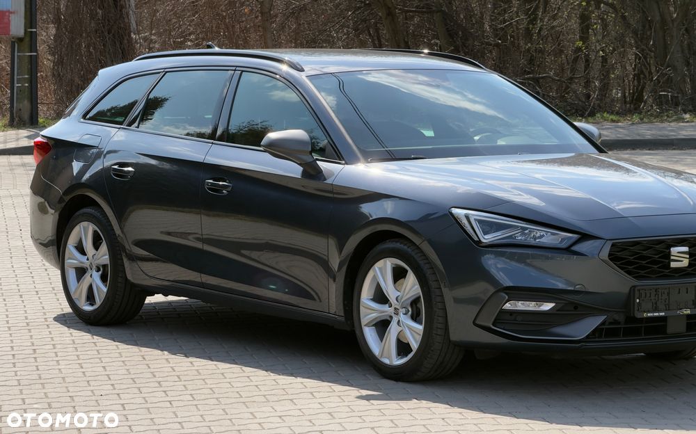 Seat Leon 1.5 eTSI OPF DSG FR Black Edition - 2