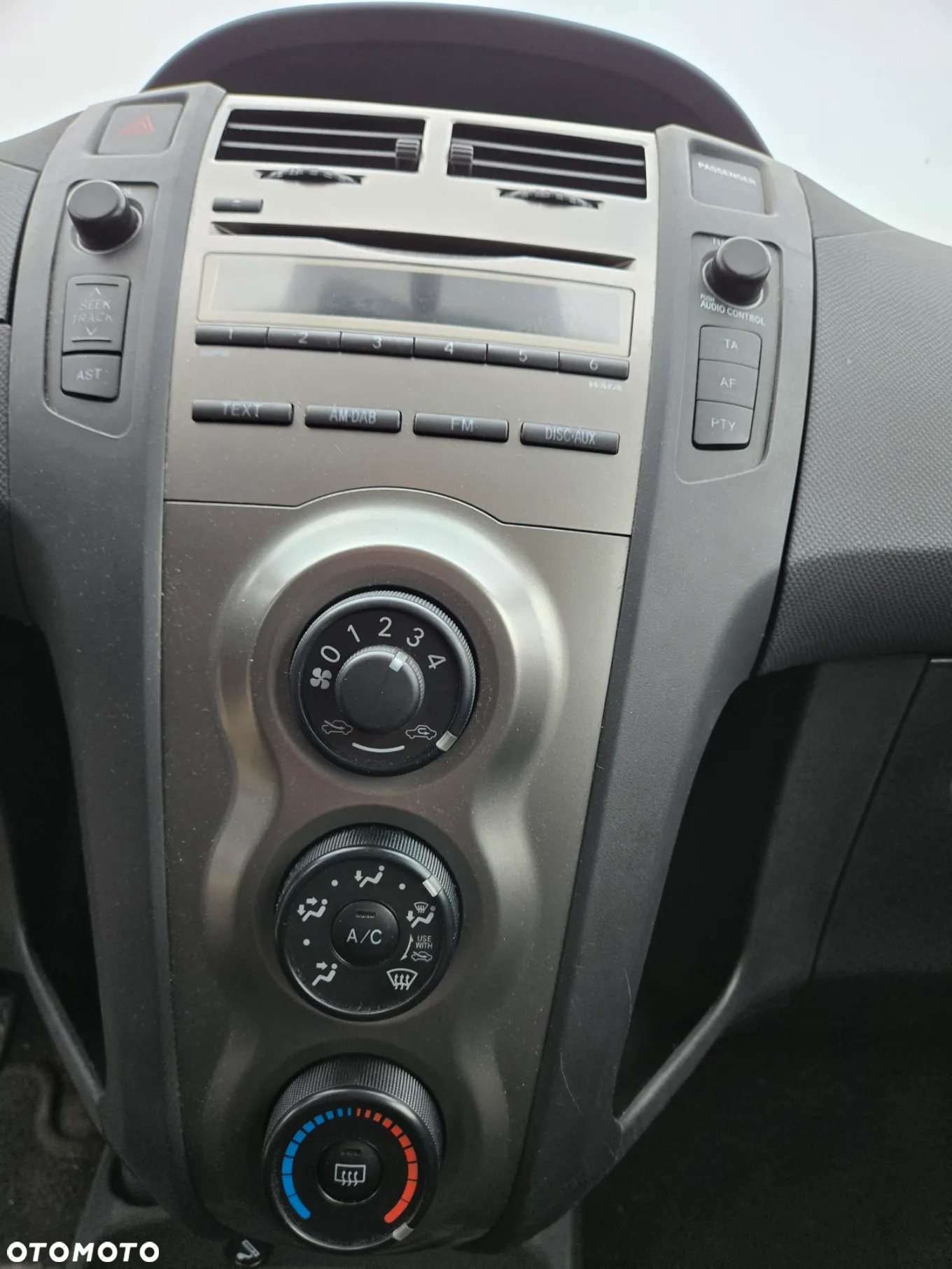 Toyota Yaris 1.0 Active - 7