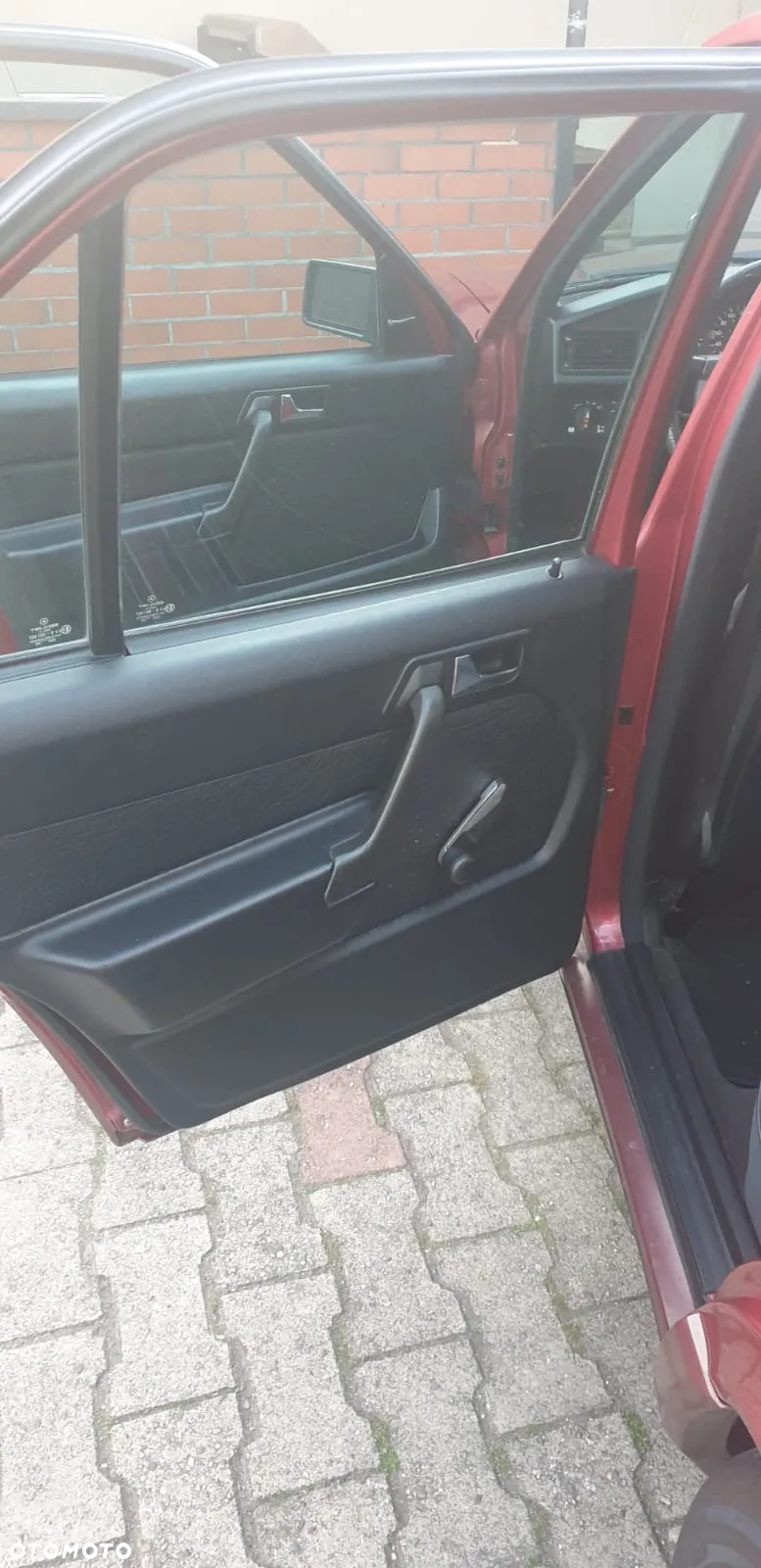 Mercedes-Benz W201 (190) - 34