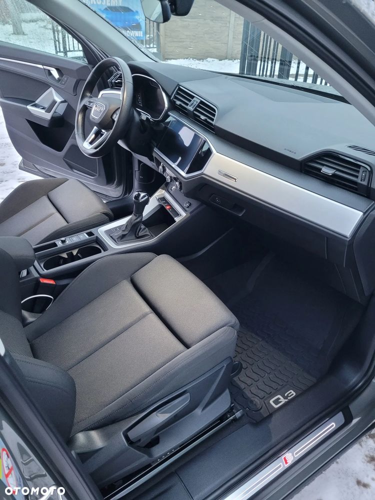 Audi Q3 35 TDI S tronic - 16
