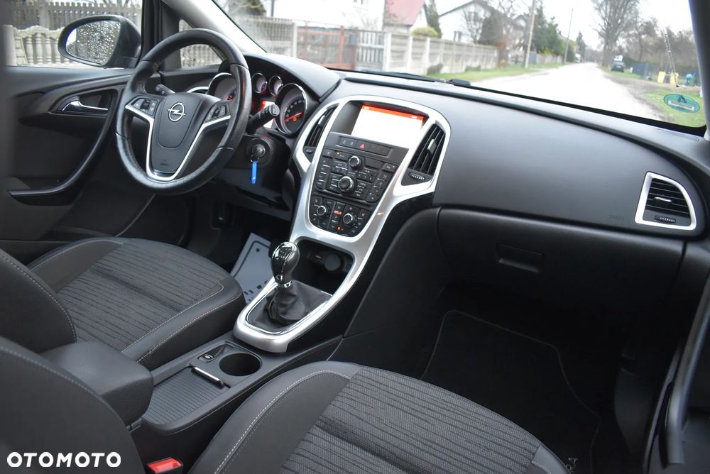 Opel Astra 1.4 Turbo Cosmo - 37