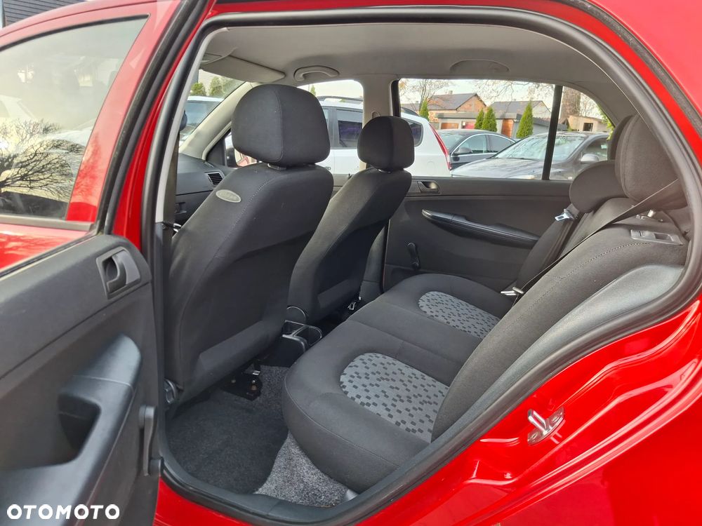 Skoda Fabia 1.2 HTP Comfort - 25