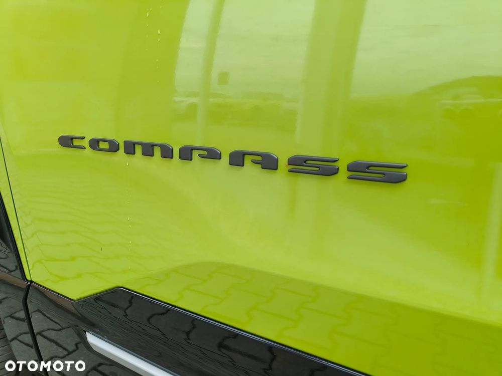 Jeep Compass 1.6 T4 PHEV First Edition FWD DCT - 32