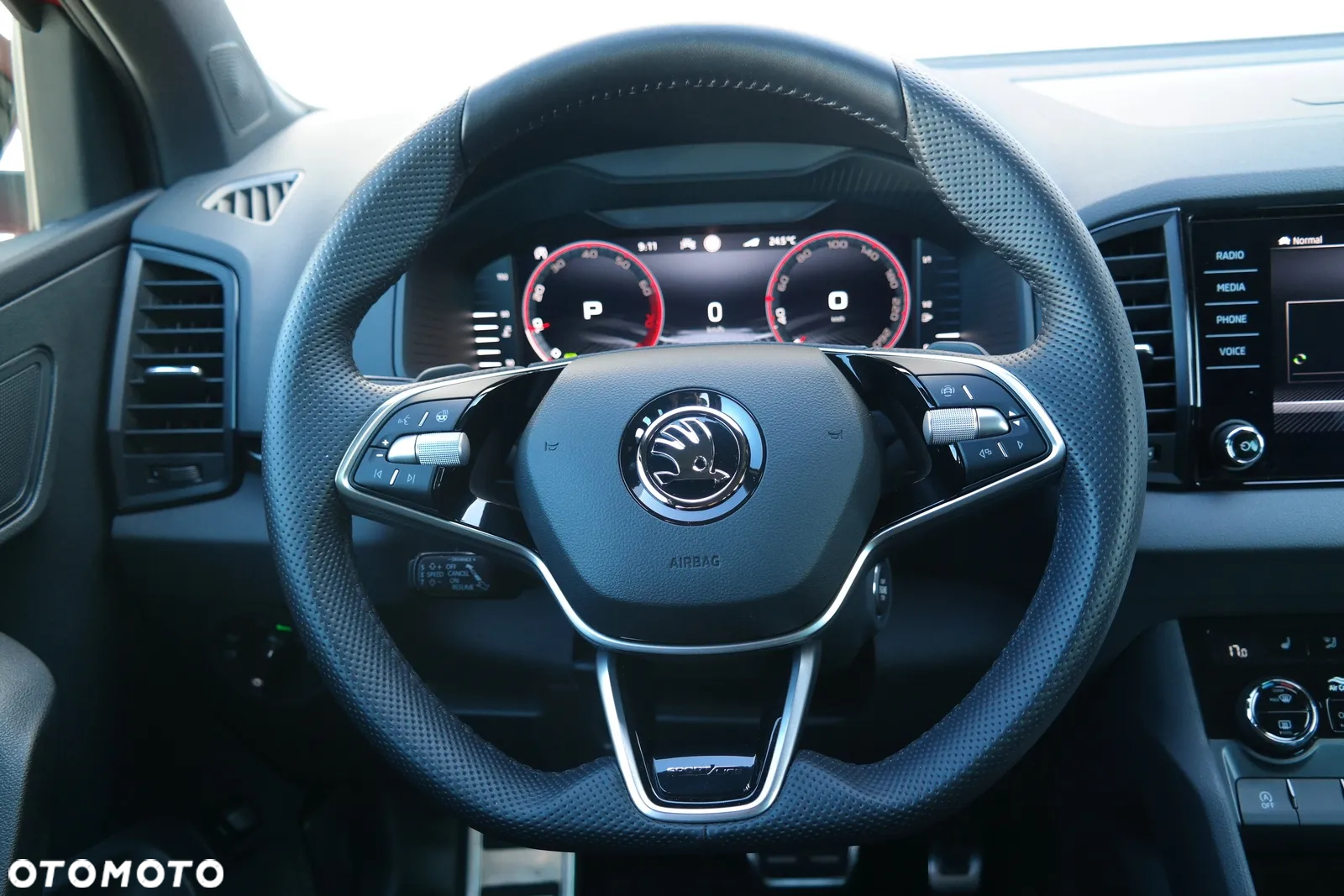 Skoda Karoq 1.5 TSI ACT Sportline DSG - 16